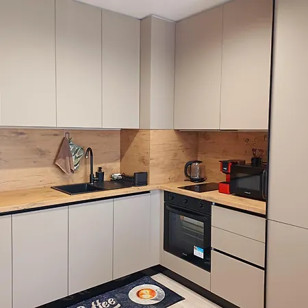 Your In With Free Private Parking Apartment Plovdiv