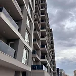 Your In With Free Private Parking Апартаменты