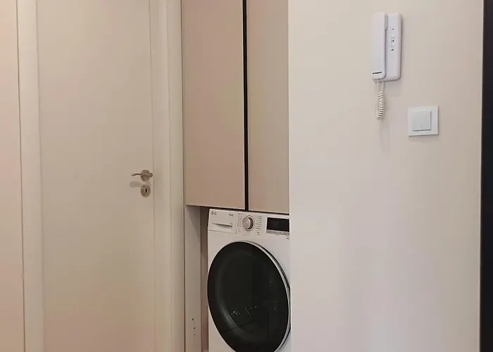 Your In With Free Private Parking * 普罗夫迪夫